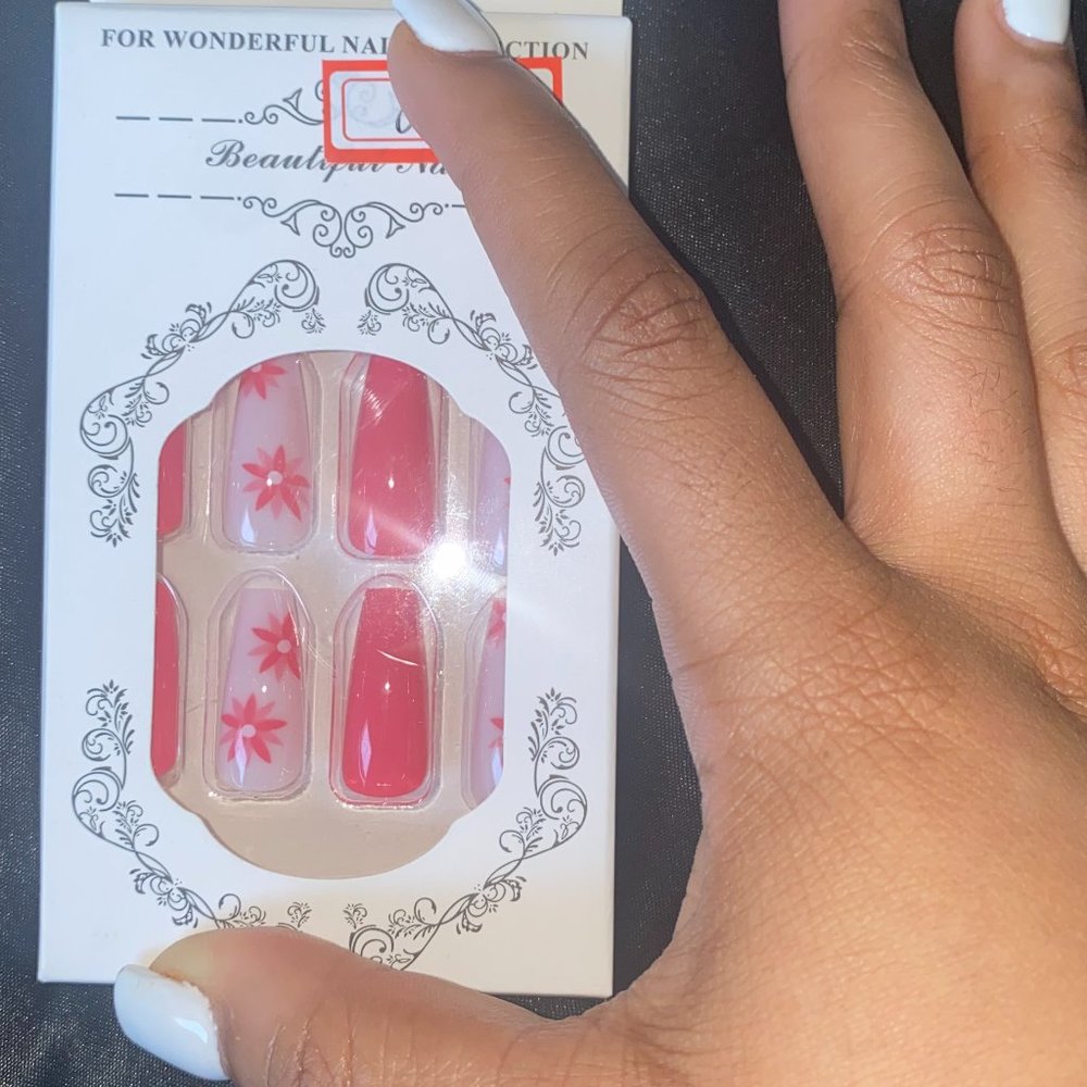 press on nails